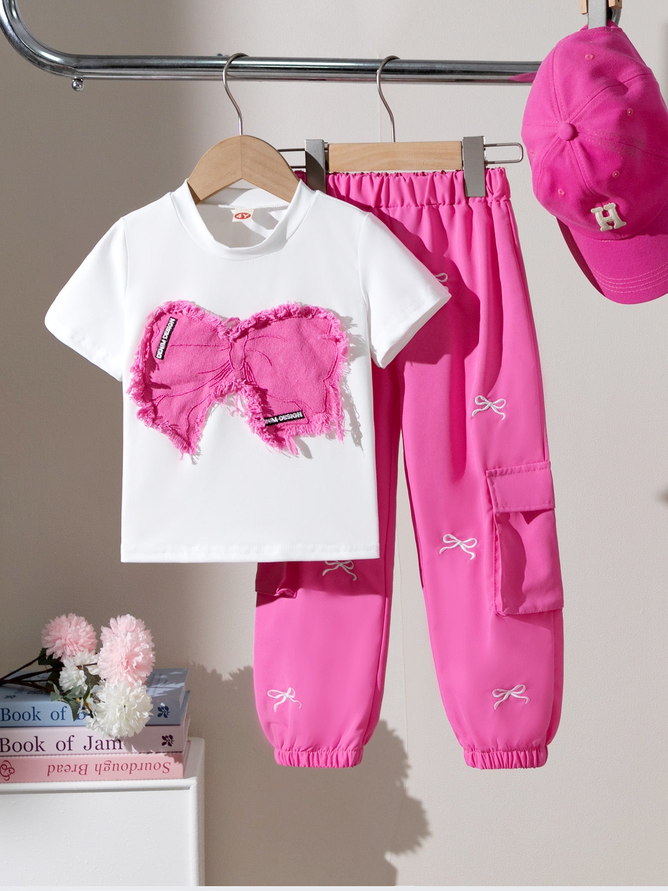 Girls' European and American Foreign Trade Patchwork Butterfly Top + Pants Set Two-Piece Set, Imported From China