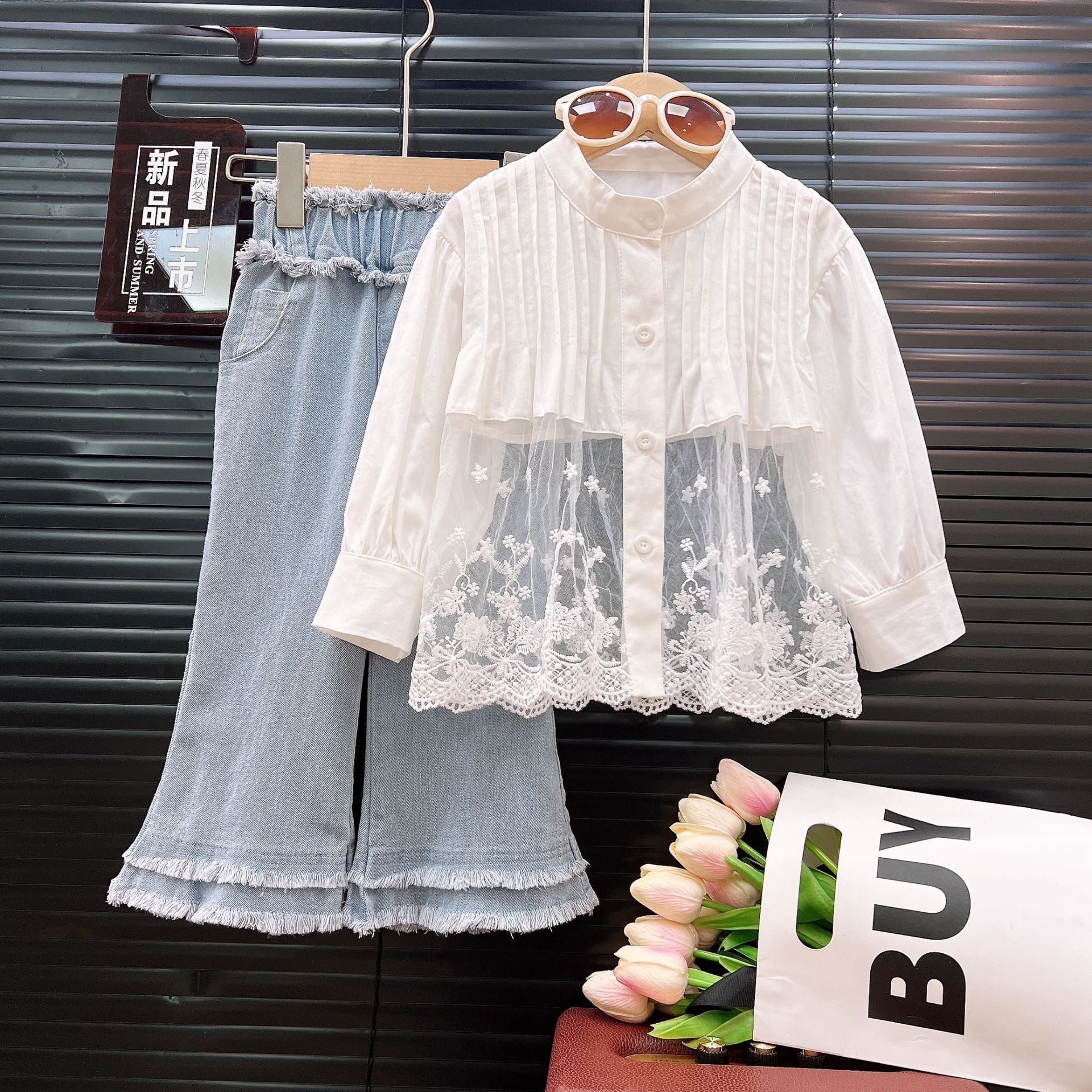 Girls'  New Children's Clothing Cute Lace Tops and Pant For 3-4 Years, Imported From China