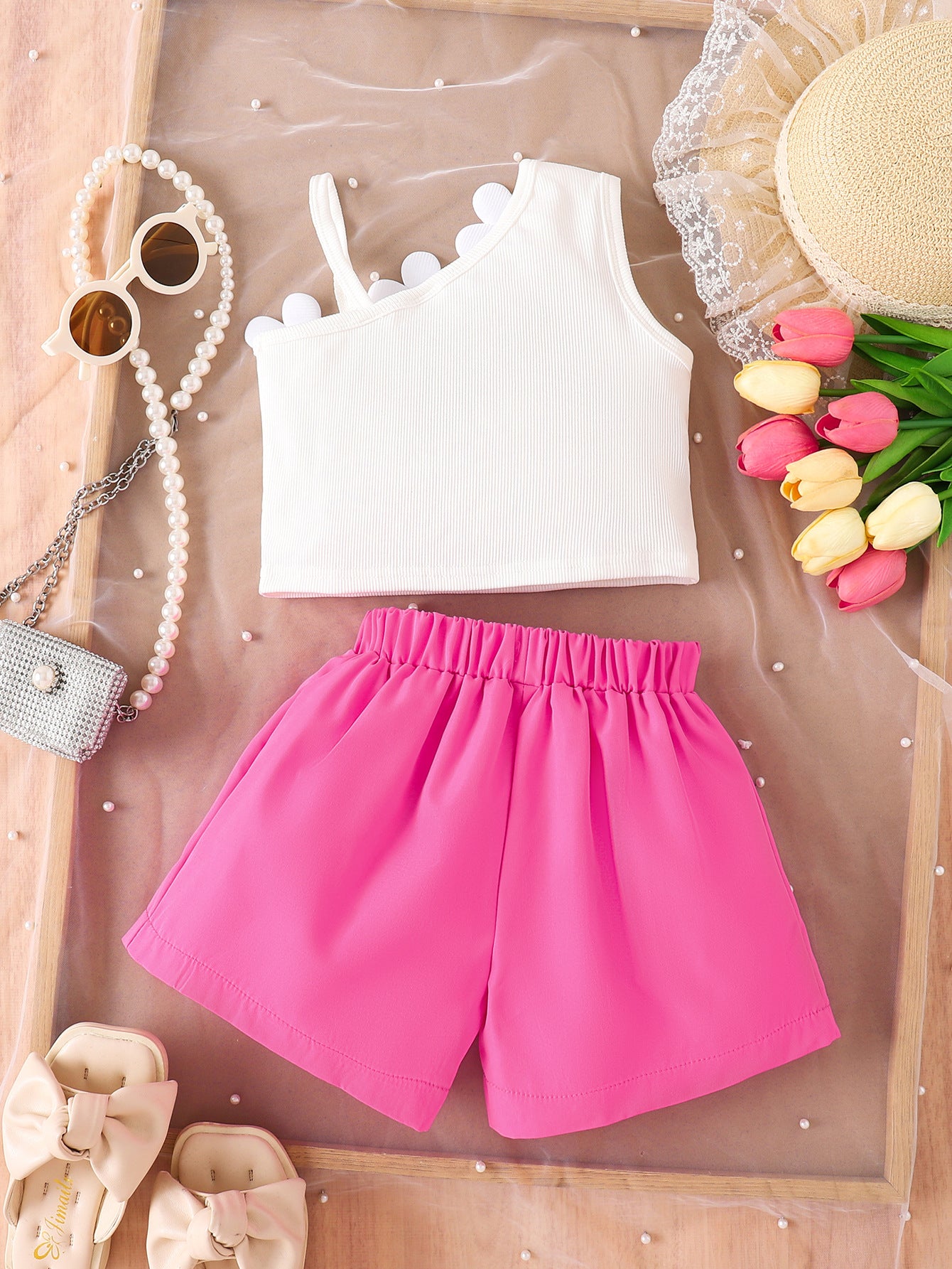 New Girls' Suit One-Shoulder Sleeveless Three-Dimensional Flower Top + Pink Wide-Leg Shorts Children's Fashion Two-Piece Set For 1-5 Years, Imported From China