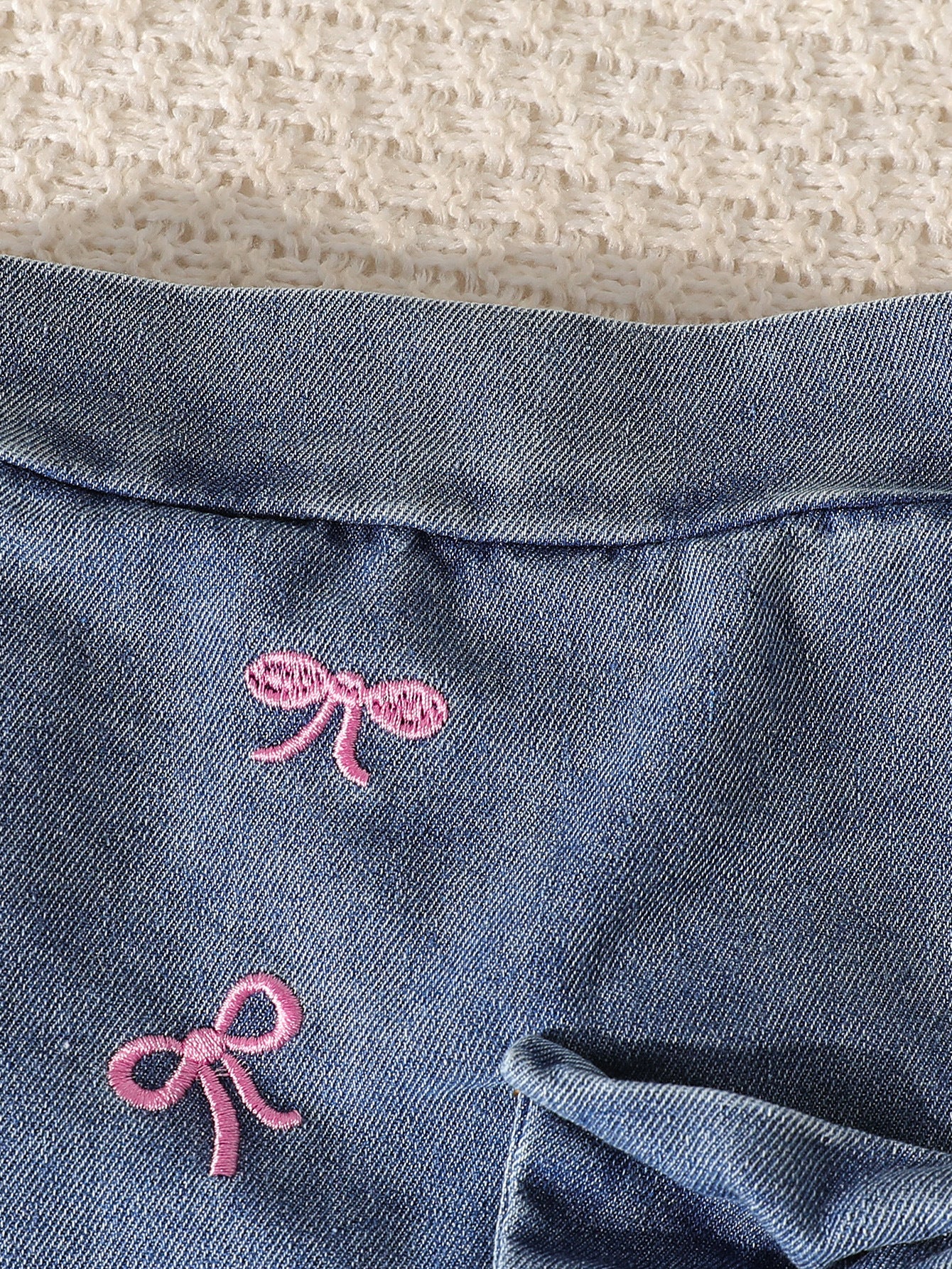 Girls Round Neck Printed Knitted Top Bow Embroidered Jeans Suit Two-Piece Set For 5 Years Imported From China