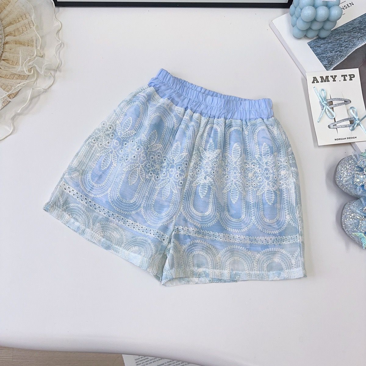 Girls' suit Summer Flying Sleeve Lace Vest Top Shorts From 1-7 Years, Imported From China