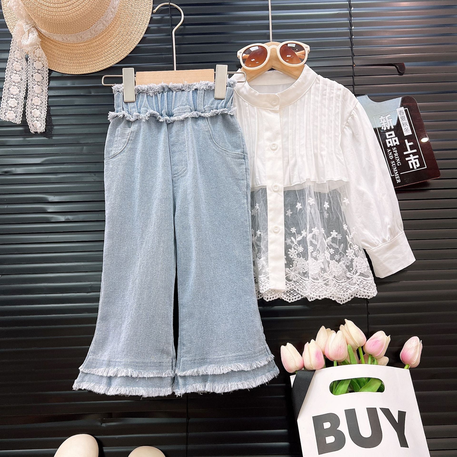Girls'  New Children's Clothing Cute Lace Tops and Pant For 3-4 Years, Imported From China