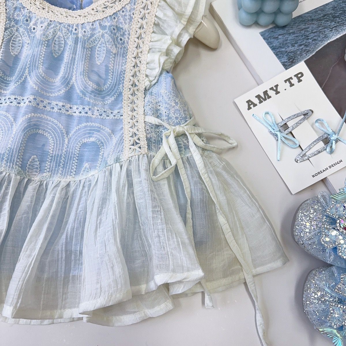 Girls' suit Summer Flying Sleeve Lace Vest Top Shorts From 1-7 Years, Imported From China