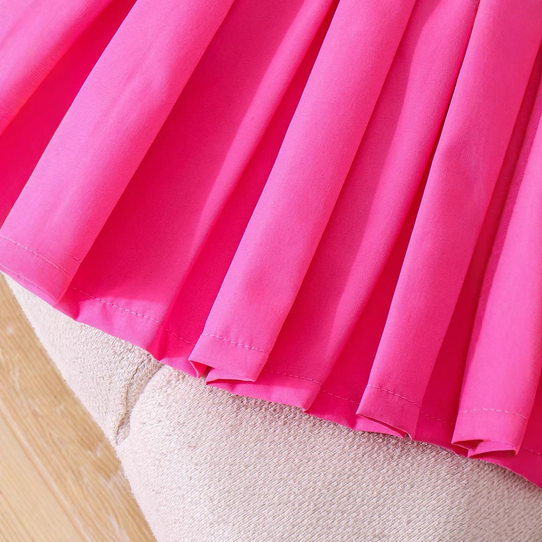 Two-Piece Set of Rose Short Skirts for Girls, Children's Clothing, For 5-6 Years, Imported From China