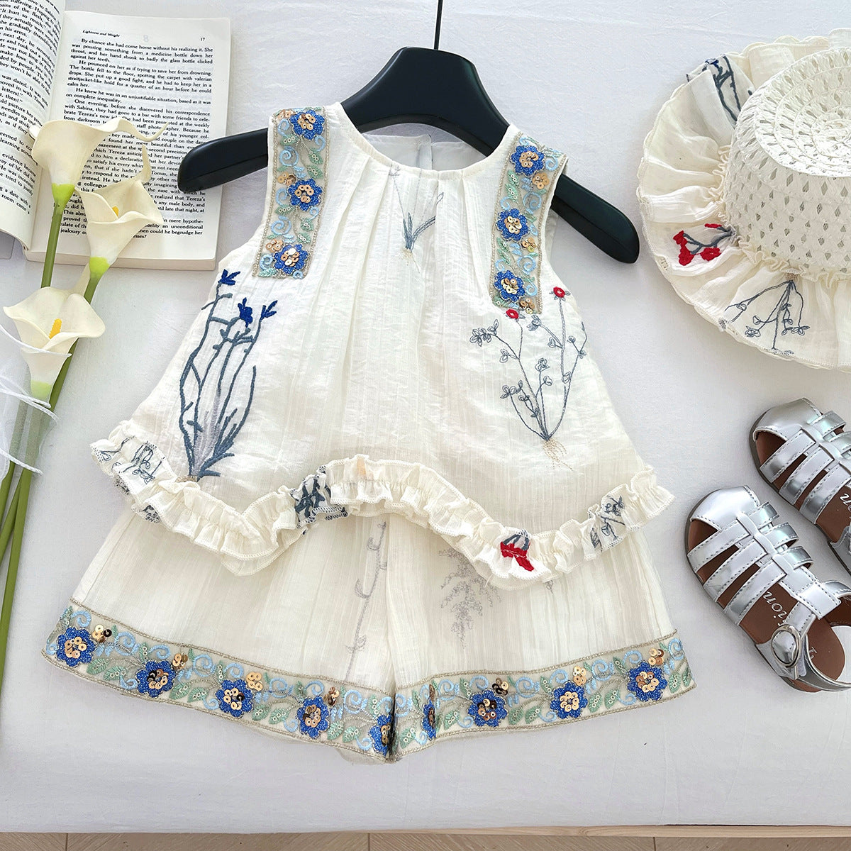 Girls' Stylish Hollow-Out Sleeveless Top Set, Summer Thin Style For 1-5 Years Imported From China