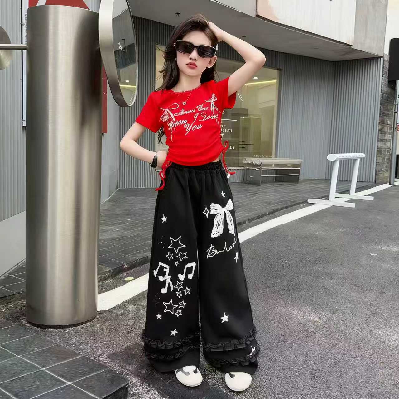 Trendy Korean-style lace-trimmed two-piece set for girls, 9-11 Years  Imported From China
