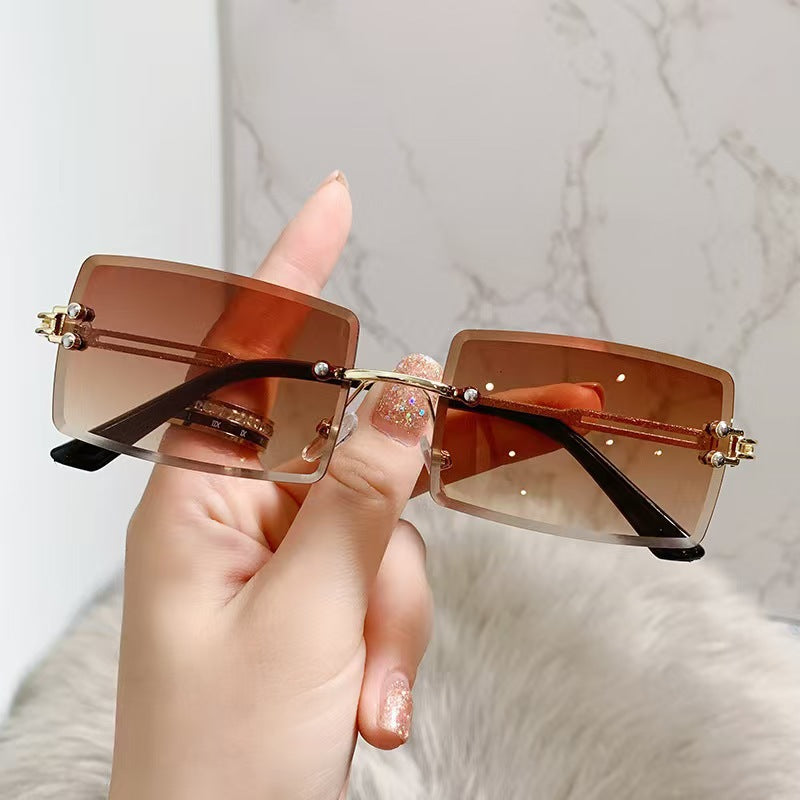 Popular Xiaohongshu-style beveled sunglasses for women, Imported from china