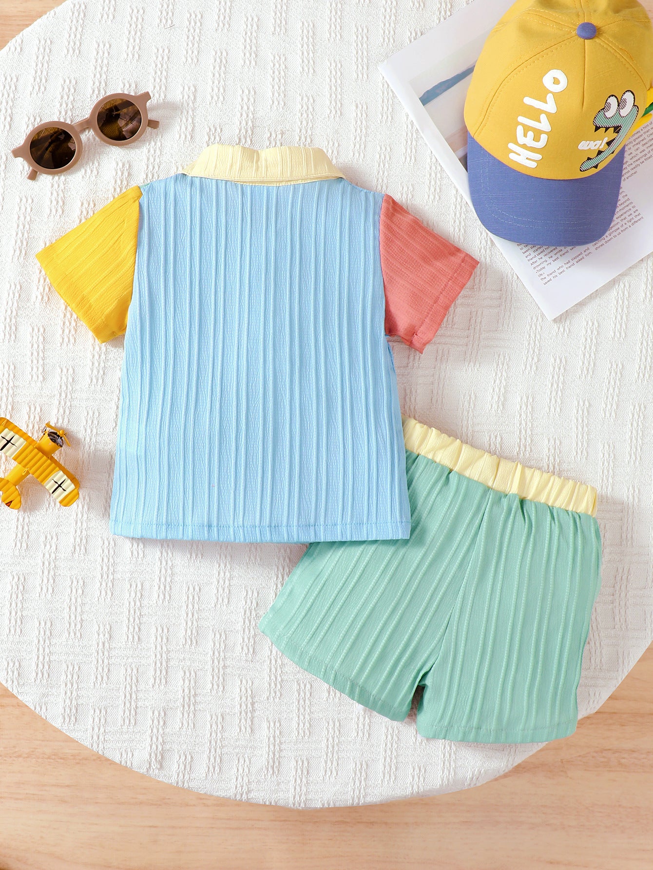 Casual multi-color patchwork short-sleeved shirts and shorts for summer boys for 6-36 months, imported from china