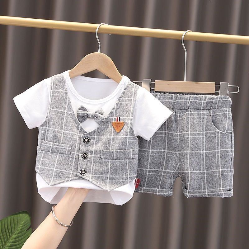 Summer children's short-sleeved shorts set for boys for 6 months imported from china