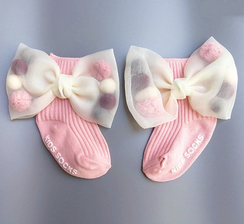 Baby hat set, baby full moon and first birthday gift box, cute flower newborn gift, princess hair accessories and socks imported from china